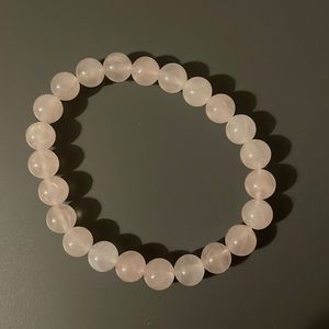 Beaded light pink bracelet